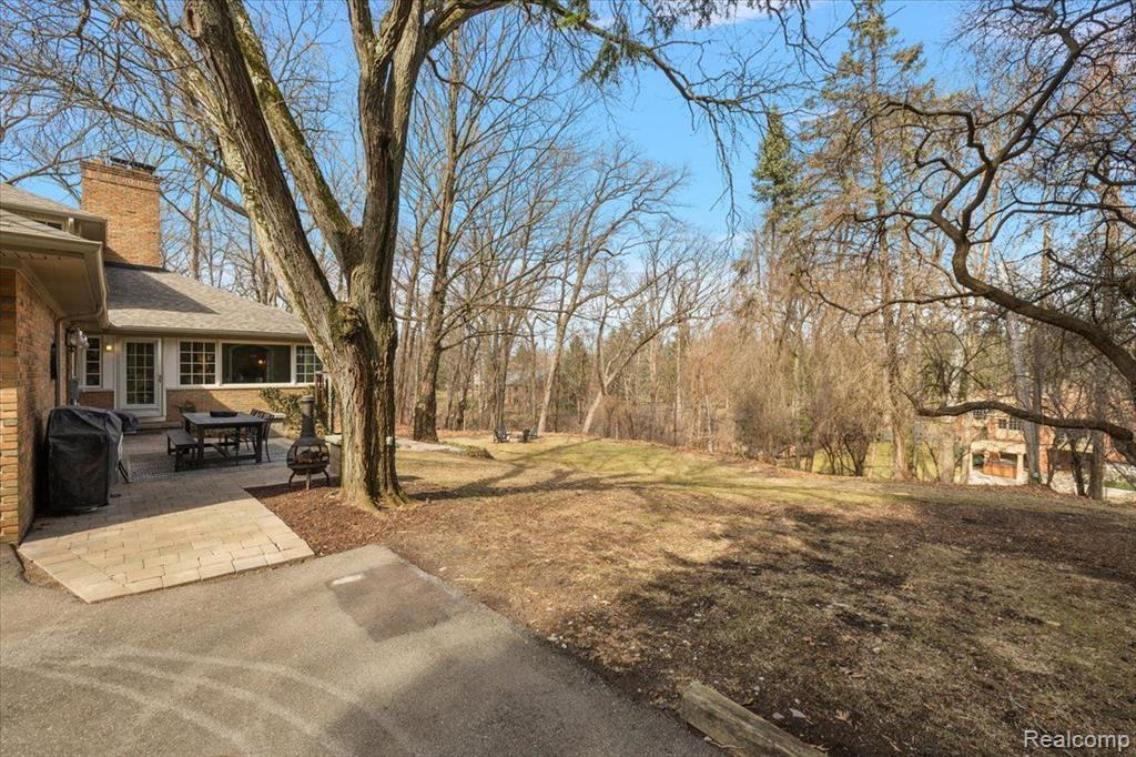 628 BENNINGTON Drive, Bloomfield Hills, MI 48304 — Photo 73