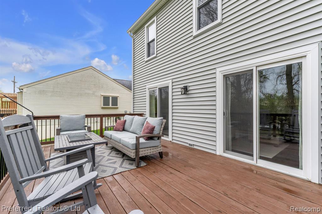 5722 King James Ln., Waterford, MI 48327 — Photo 44
