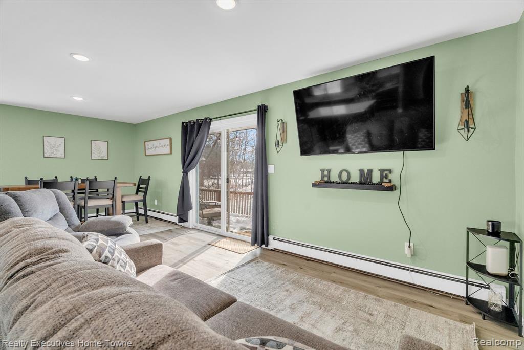 5851 Lakeshore Road, Fort Gratiot, MI 48059 — Photo 12