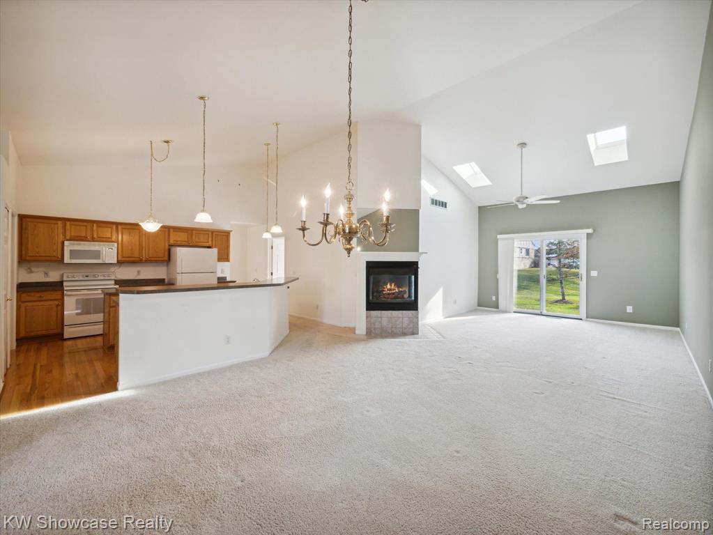 61011 EVERGREEN, South Lyon, MI 48178 — Photo 9