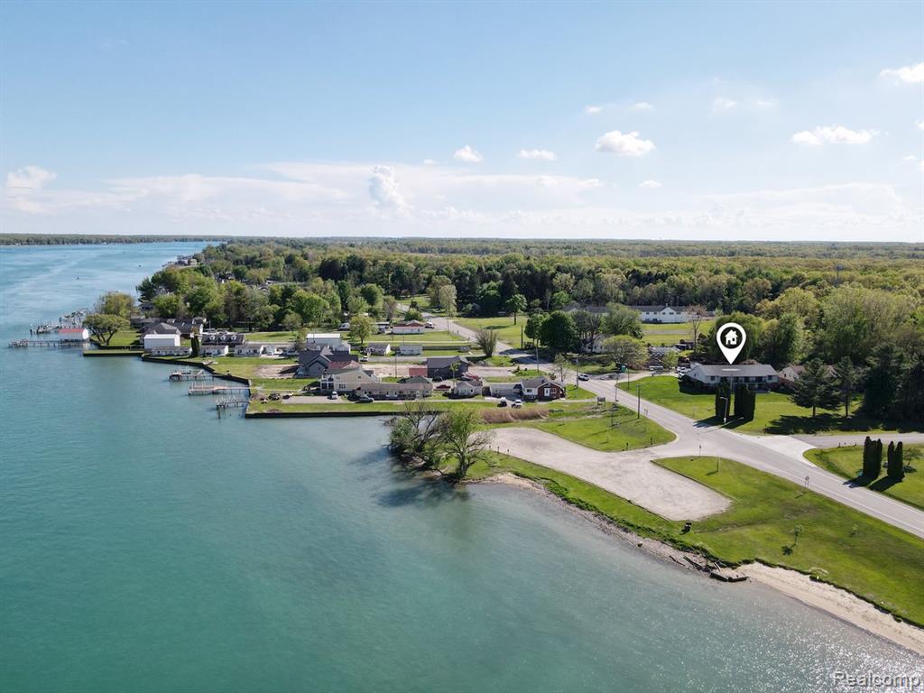 9200 RIVER Road, 3, Clay, MI 48001 — Photo 39