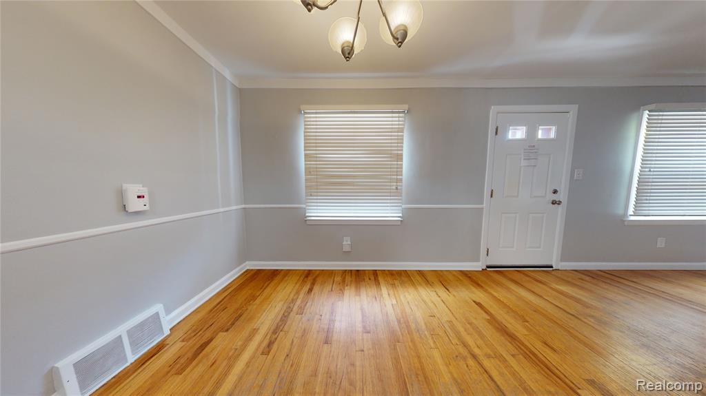 916 N Kenwood Avenue, Royal Oak, MI 48067 — Photo 7