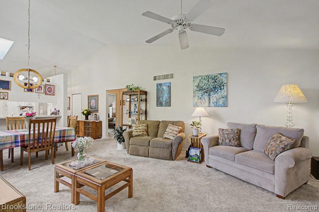 12465 Pagels Drive, 22, Grand Blanc, MI 48439 — Photo 14