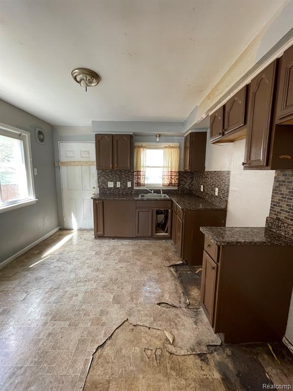 20569 Evergreen Road - Photo 5