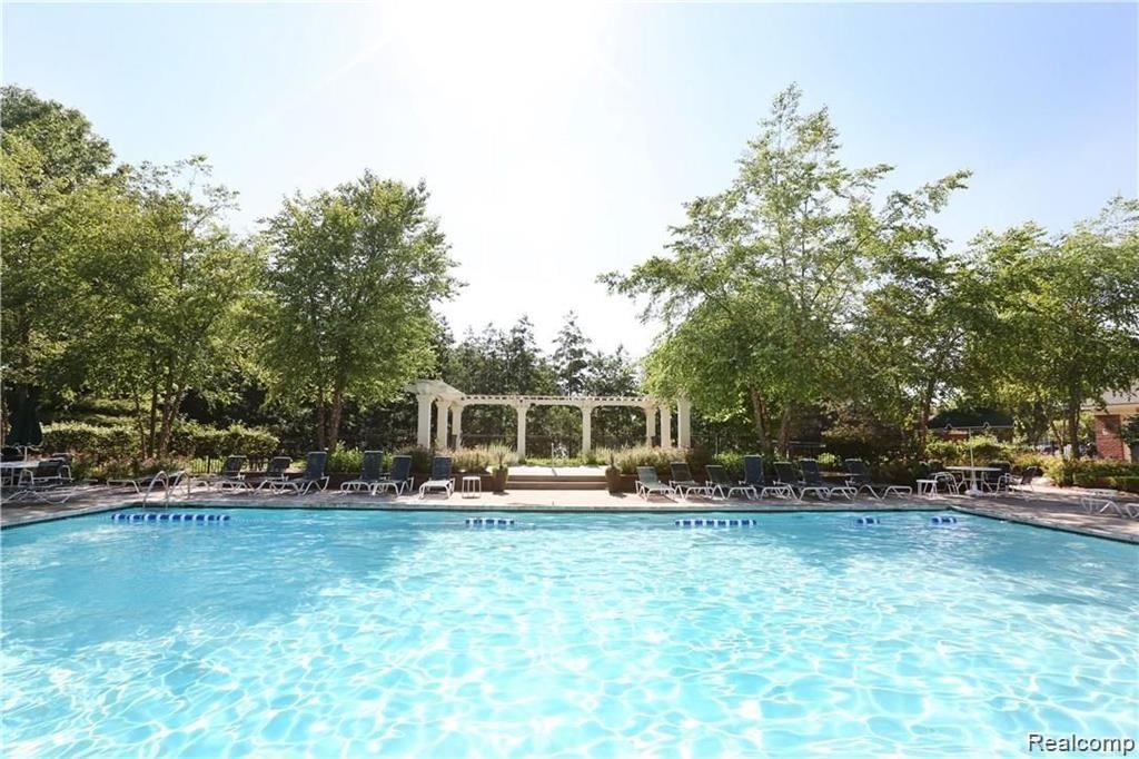 14204 ADRI Circle, Walled Lake, MI 48390 — Photo 21