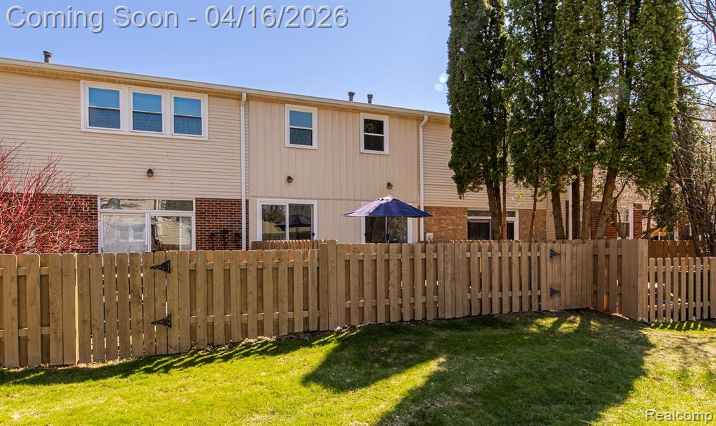 5254 Breeze Hill Place, Troy, MI 48098 — Photo 45