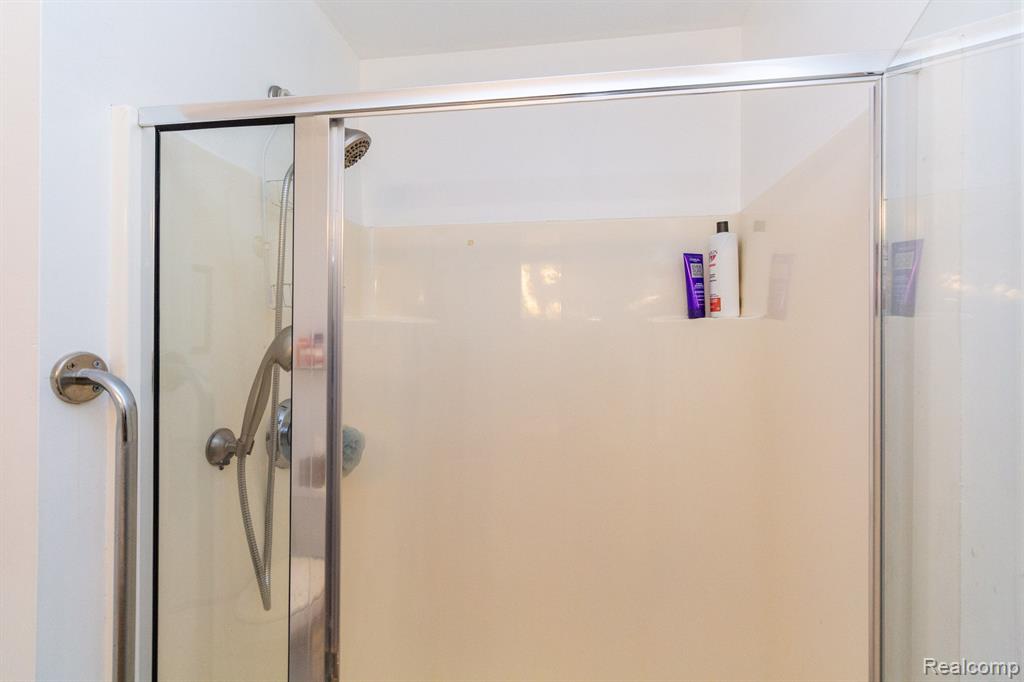 211 PIERCE LAKE Drive, Chelsea, MI 48118 — Photo 27