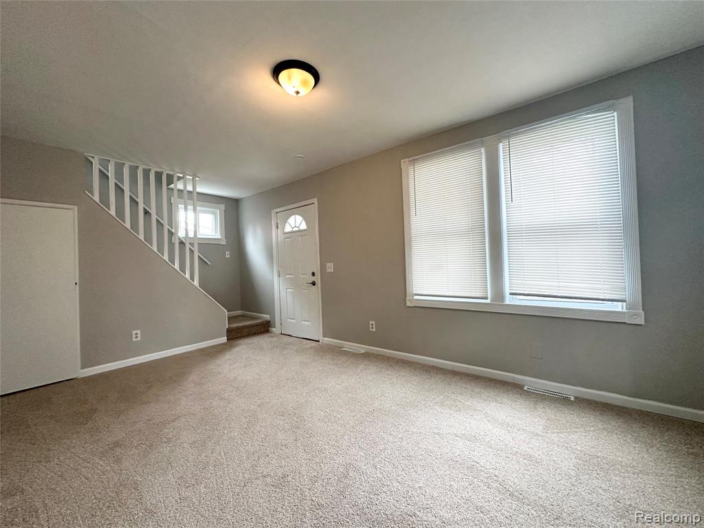 7027 Meadow Avenue, Warren, MI 48091 — Photo 3