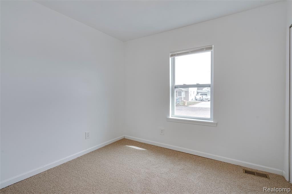 5645 N LINVILLE Street, Westland, MI — Photo 19
