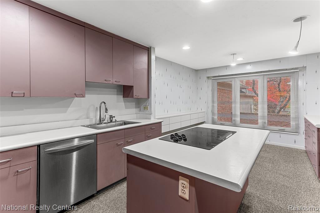 6904 Pebble Park Circle, West Bloomfield, MI — Photo 19
