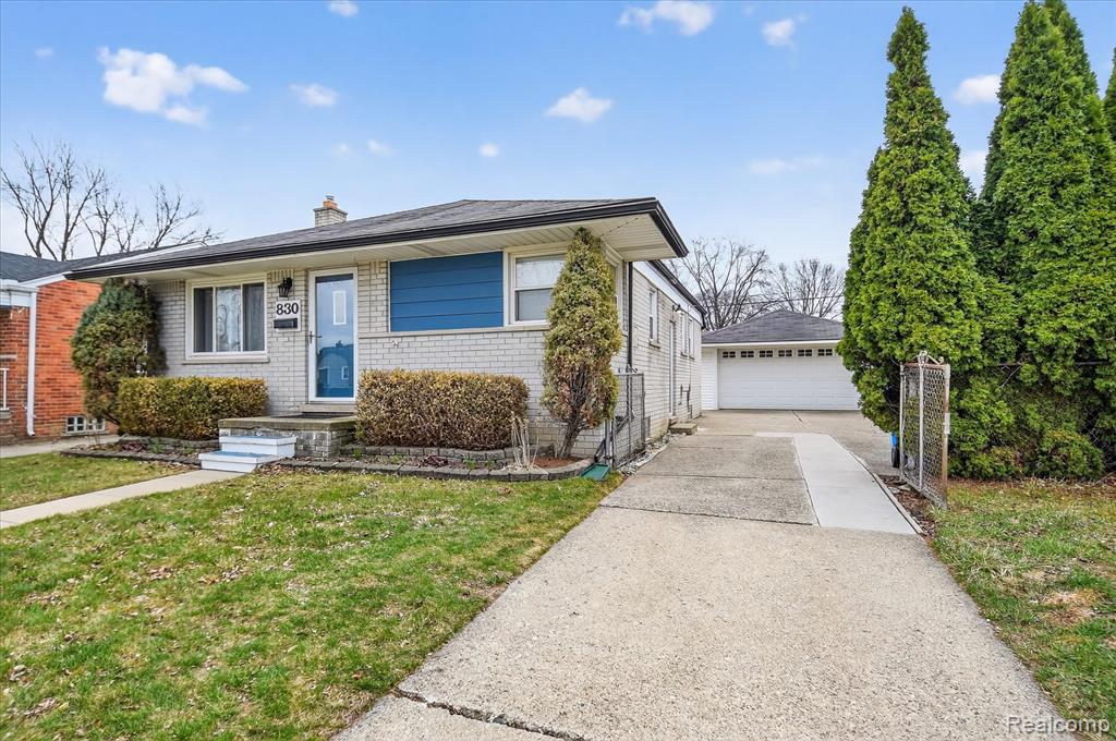 830 Mapleknoll Avenue, Madison Heights, MI 48071 — Photo 3