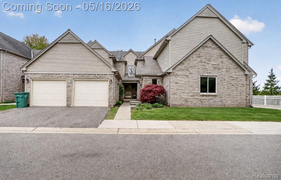 714 S Milford Road, Milford, MI 48381 — front exterior