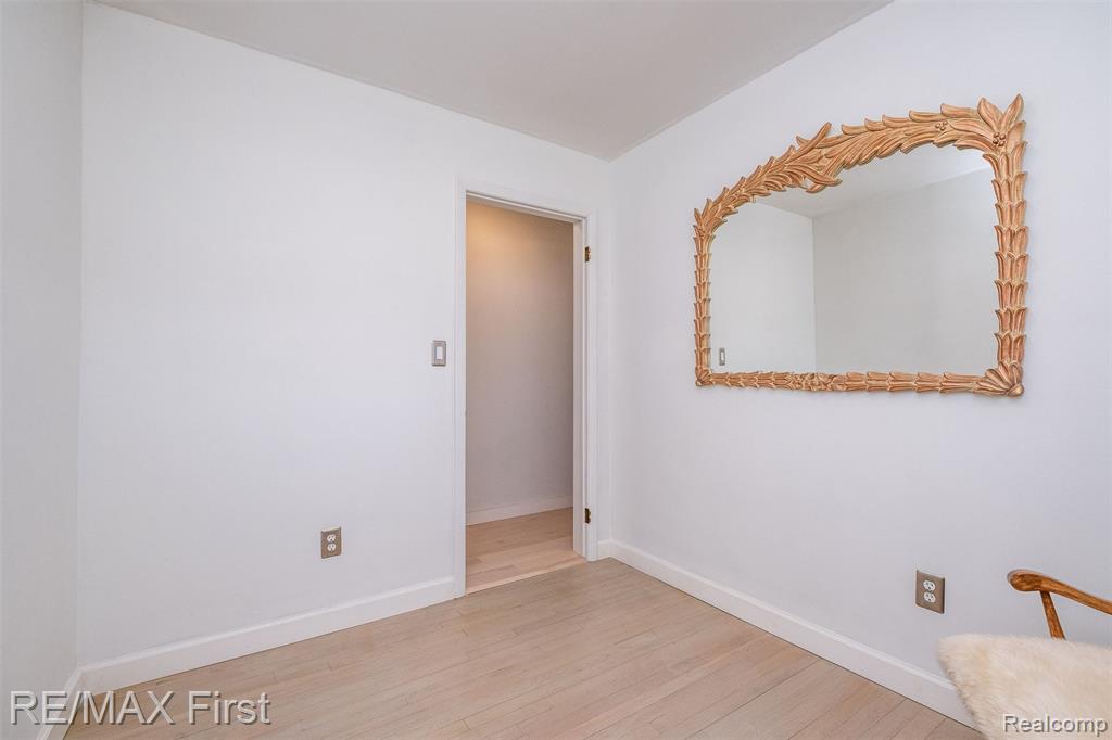 905 W Parker Avenue, Madison Heights, MI 48071 — Photo 40