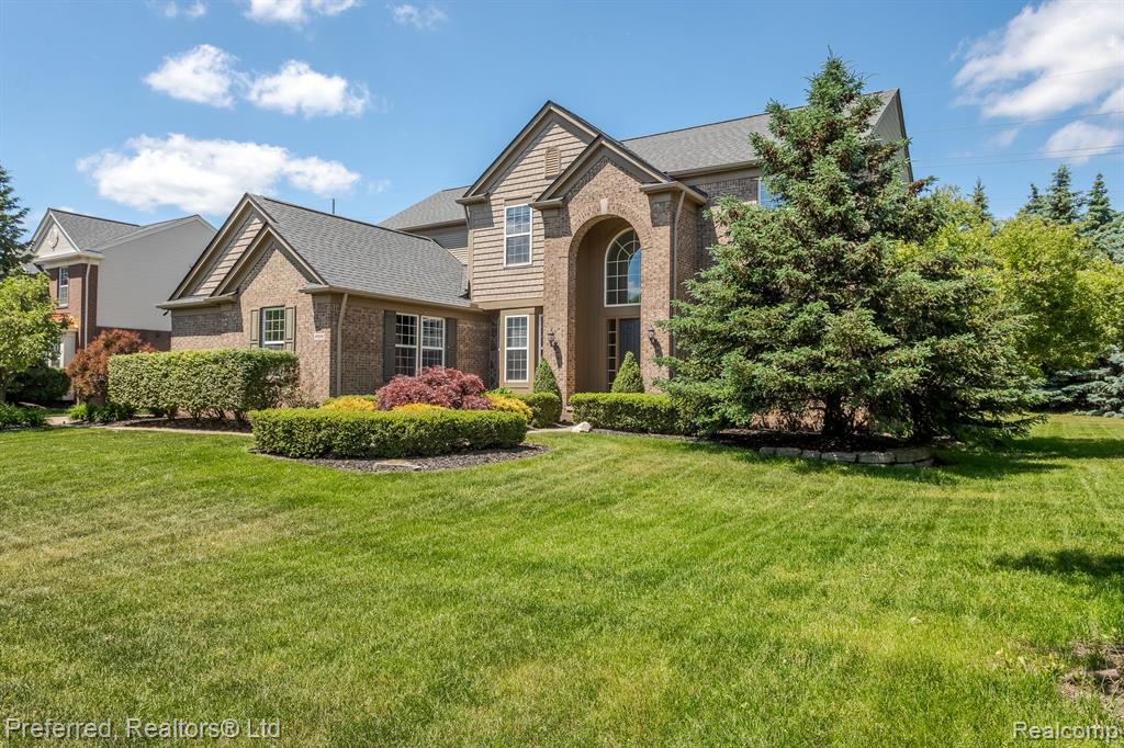 48934 Freestone Drive, Northville, MI 48168 — Photo 2