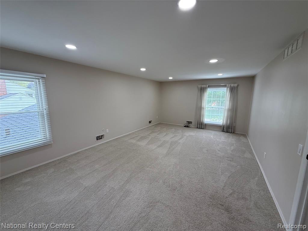 5888 Red Coat Lane, West Bloomfield, MI — Photo 40