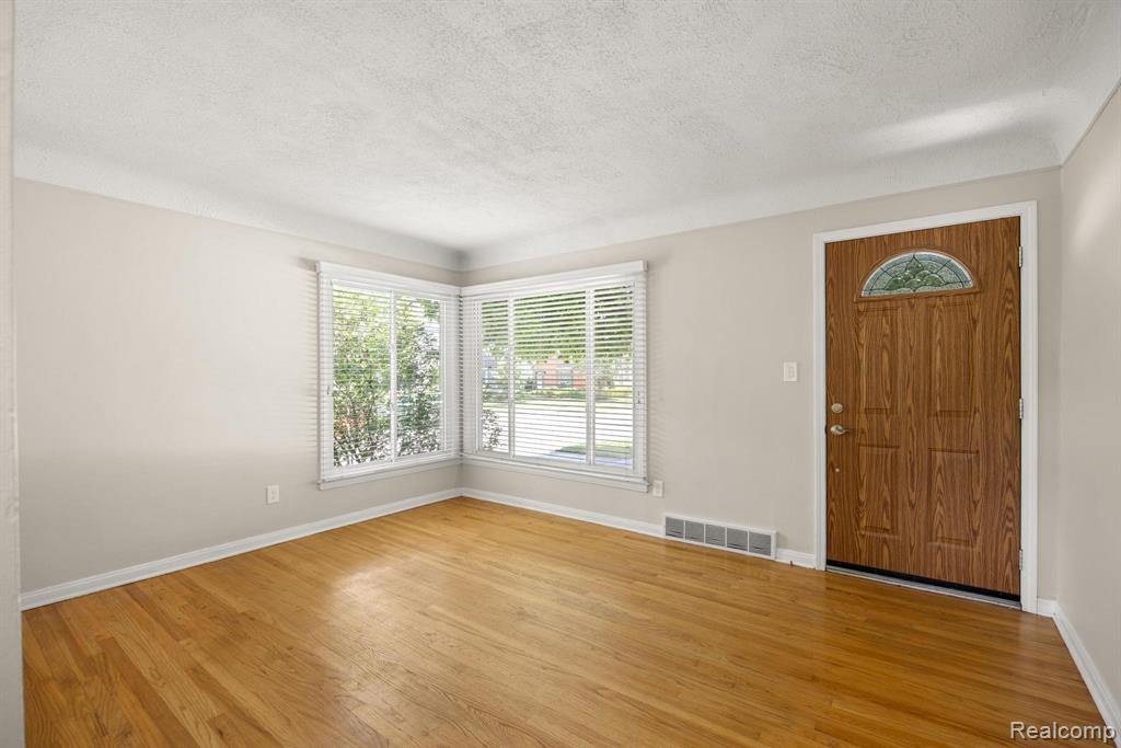 2879 Royal Avenue, Berkley, MI 48072 — Photo 6