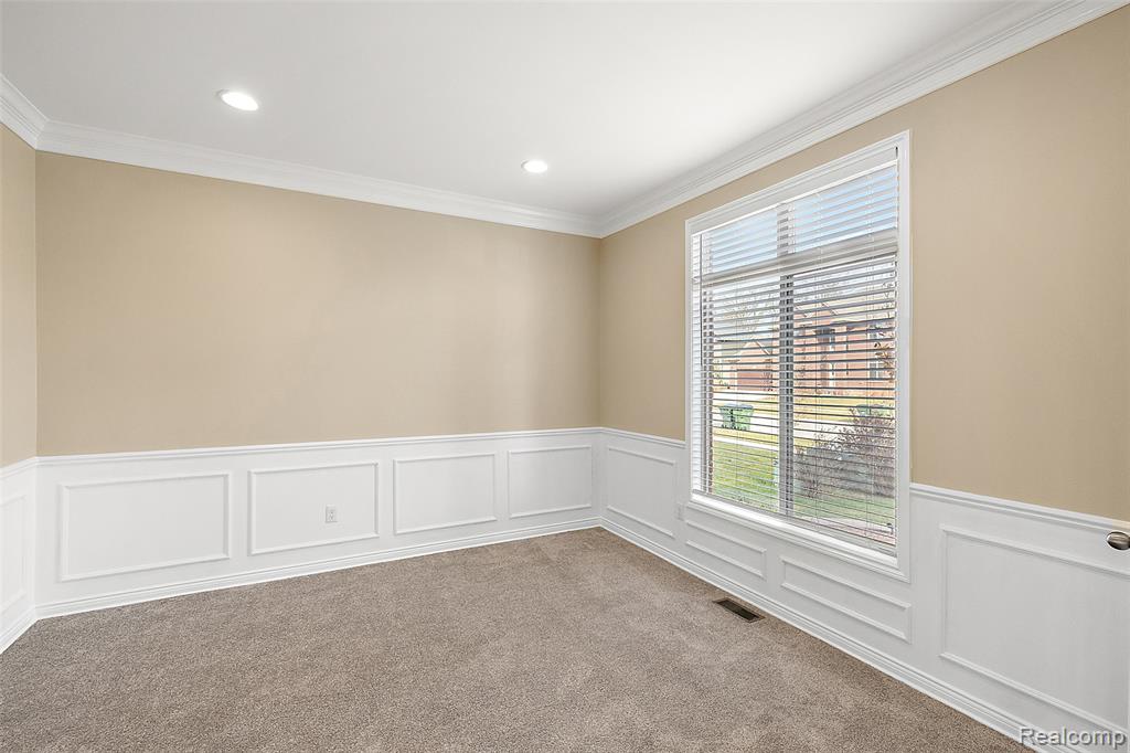 46267 Terrace Drive, Shelby Twp, MI 48317 — Photo 7