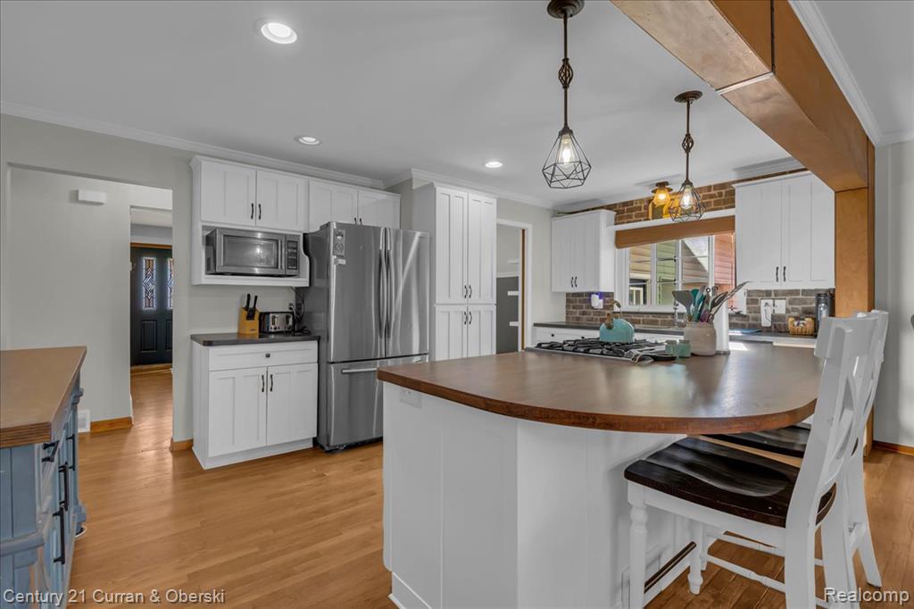 9061 Oporto Street, Livonia, MI 48150 — Photo 9