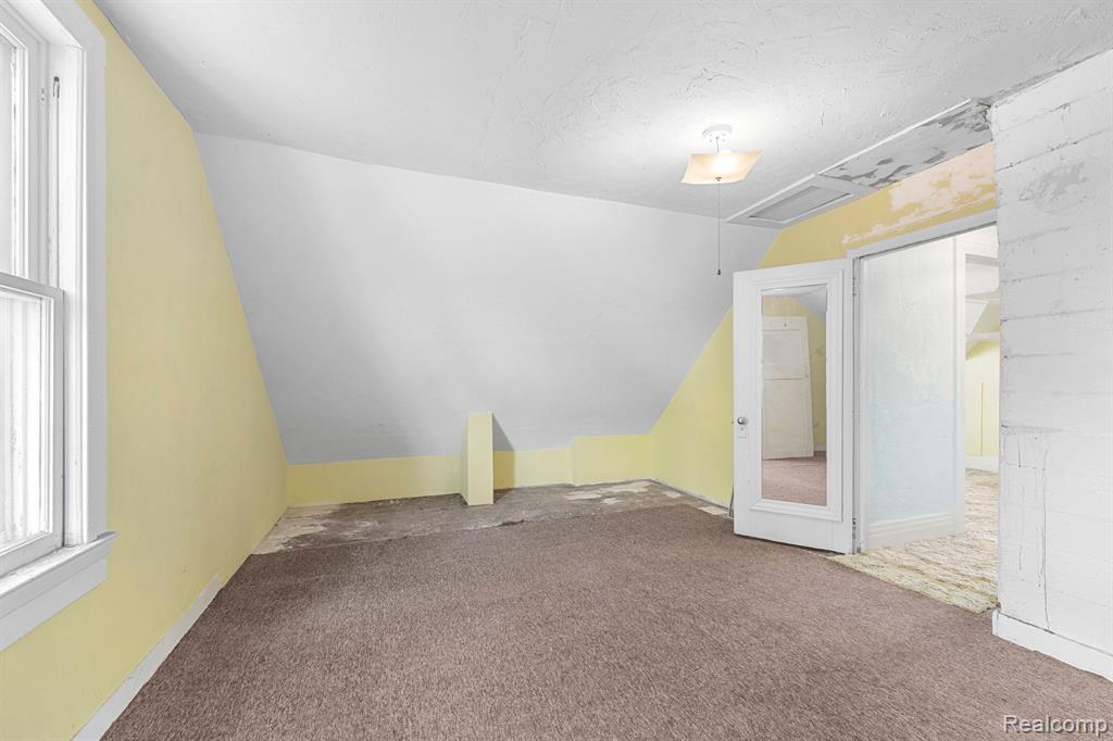 512 POPLAR Street, Wyandotte, MI 48192 — Photo 13