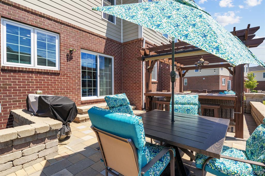 51251 GULFSTREAM PARK Lane, Canton, MI 48188 — Photo 57