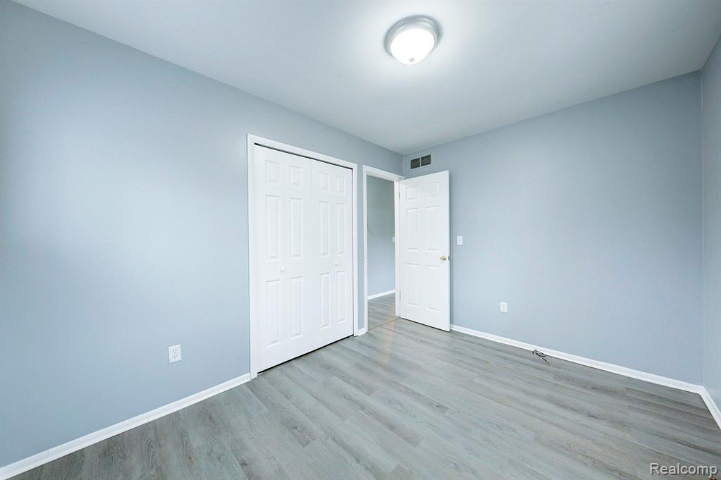 9057 GARFIELD Drive, Whitmore Lake, MI 48189 — Photo 12
