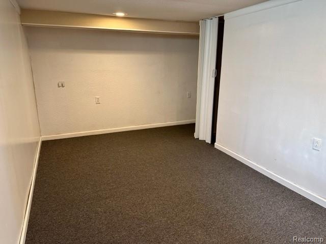 8429 Whitefield Street, Dearborn Heights, MI 48127 — Photo 24