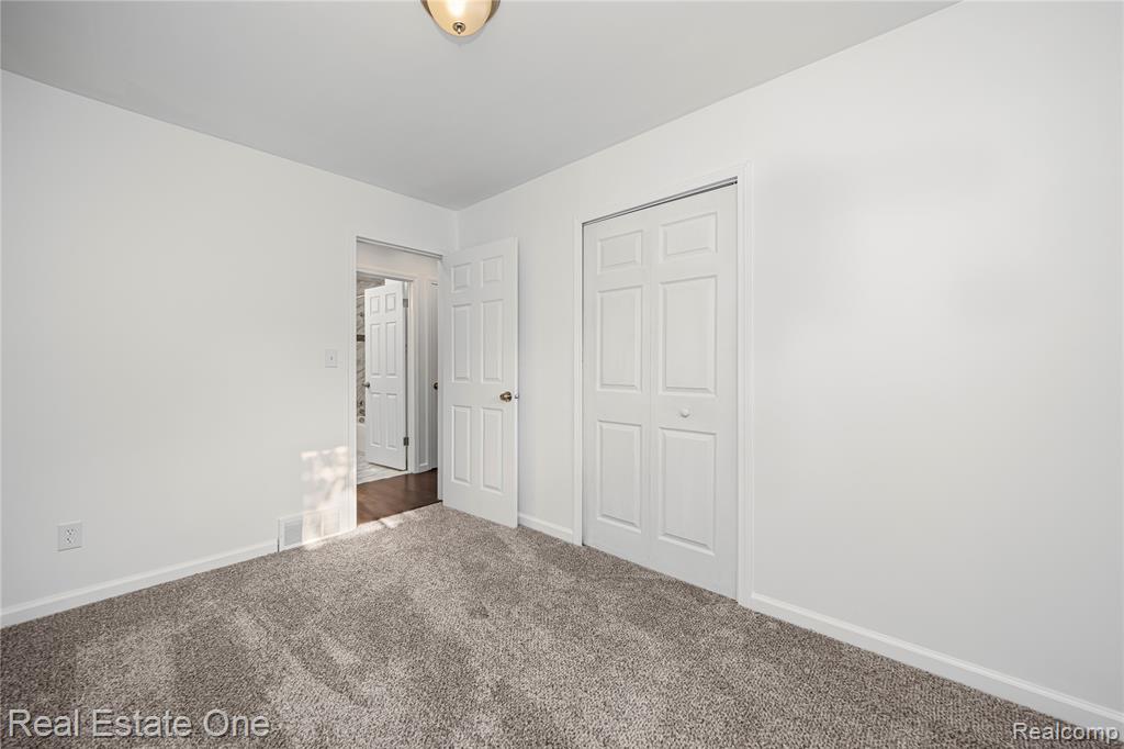 4296 Frazho Road, Warren, MI 48091 — Photo 17
