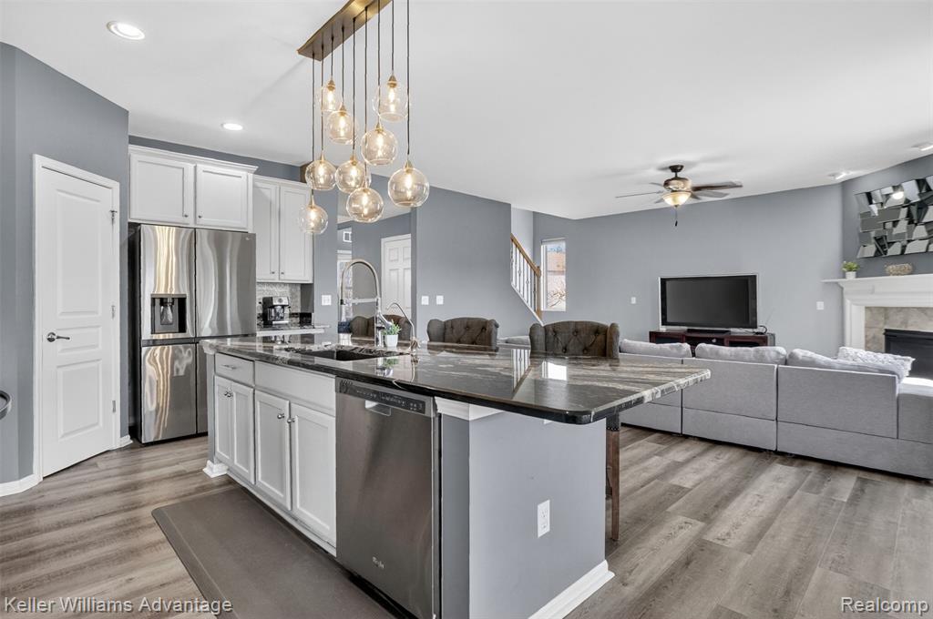 59371 Peters Barn Drive, South Lyon, MI 48178 — Photo 2