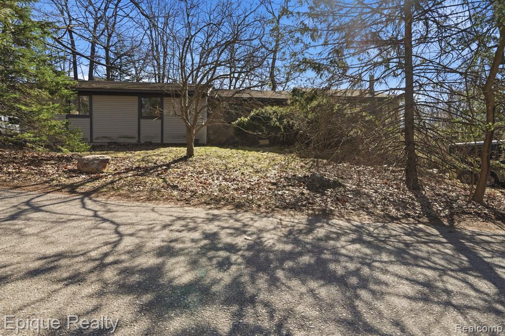 3813 Watuga Street, Commerce Twp, MI 48390 — Photo 38