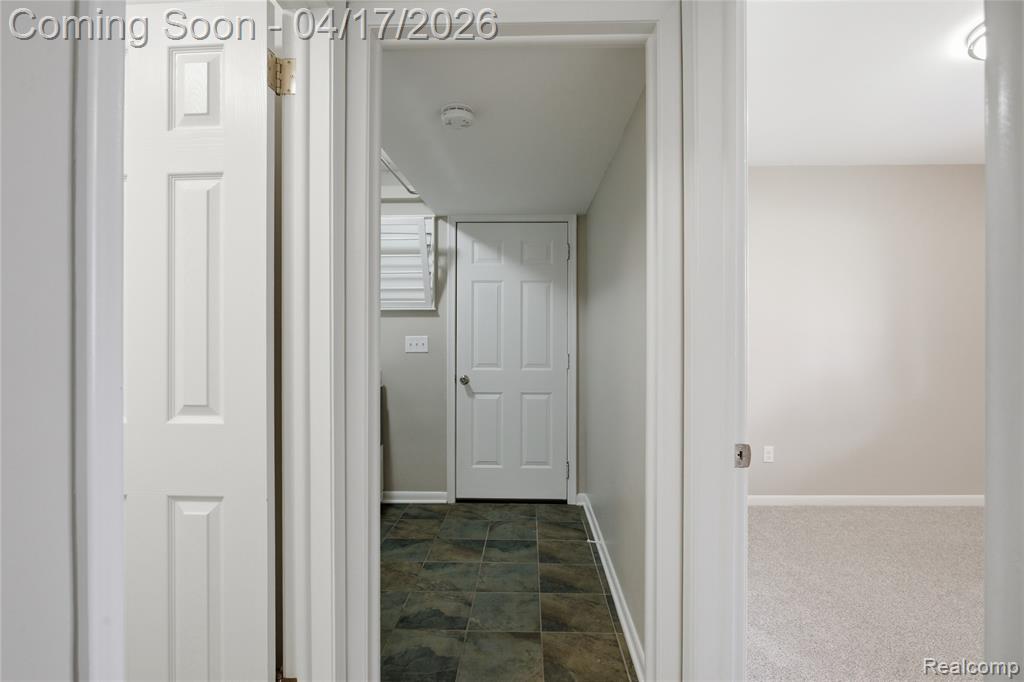 3389 Shawnee Lane, Waterford, MI 48329 — Photo 21