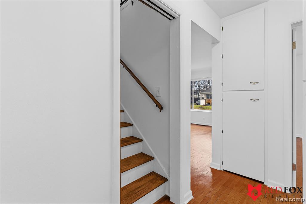 713 Leland Street, Flint, MI 48507 — Photo 11
