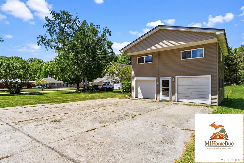 1947 Strait Tow Boulevard, Crystal, MI 48818 — Photo 52