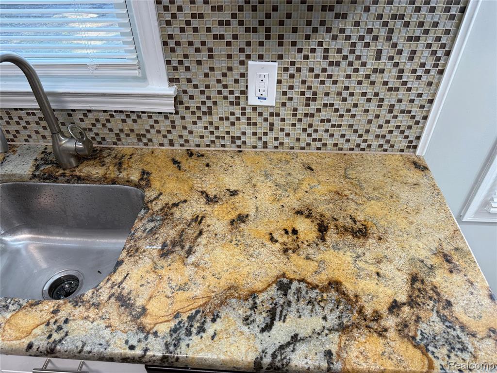 4812 Howe Road, Wayne, MI 48184 — Photo 31