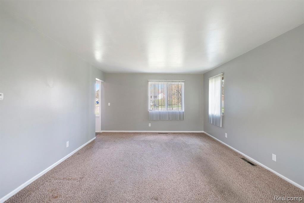 5392 MAPLETREE, Flint, MI 48532 — Photo 6