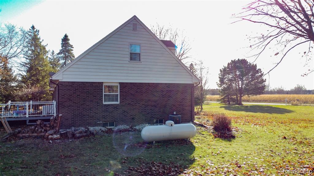 9459 Morrish Road, Swartz Creek, MI 48473 — Photo 21