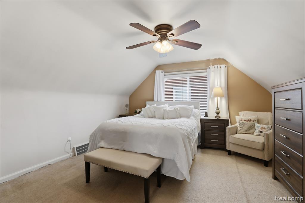 1906 Oxford Road, Grosse Pointe Woods, MI 48236 — Photo 16