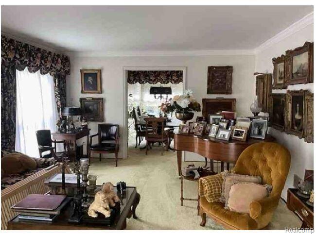 491 Colonial Road, Grosse Pointe Woods, MI 48236 — Photo 11
