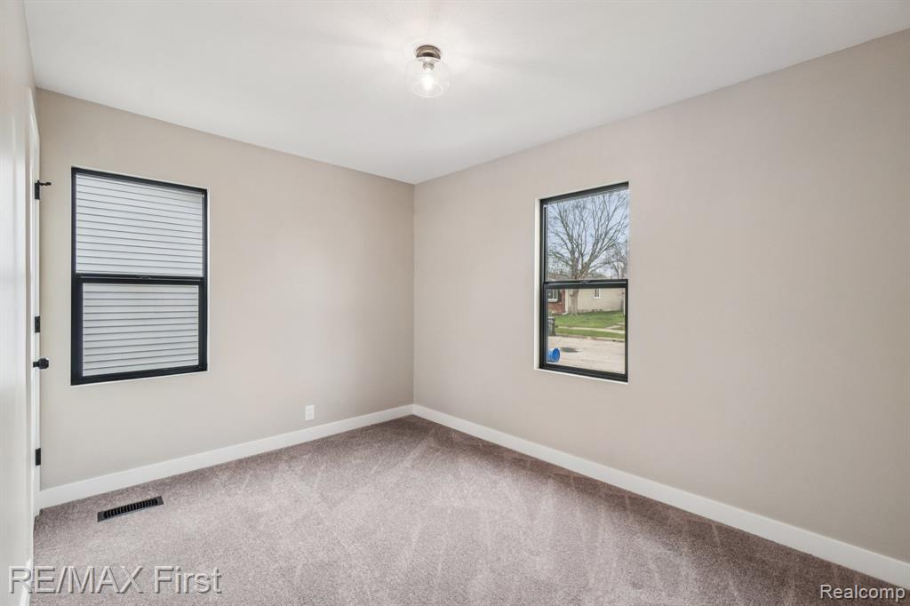 27520 Bohnhoff Street, Roseville, MI 48066 — Photo 18