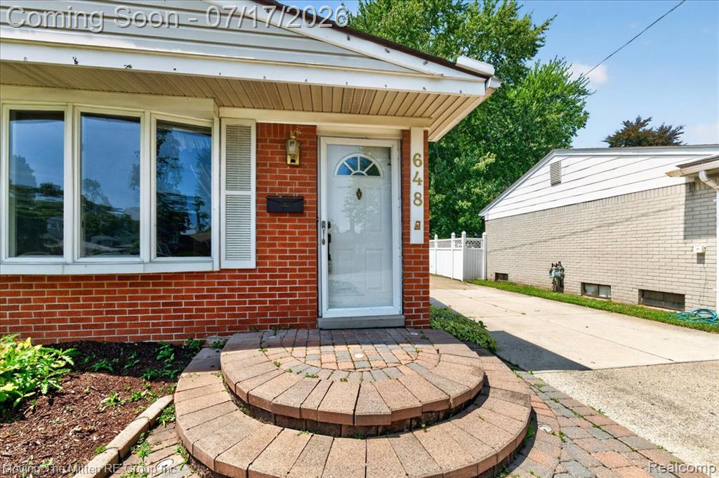 648 S Dowling Street, Westland, MI 48186 — Photo 4