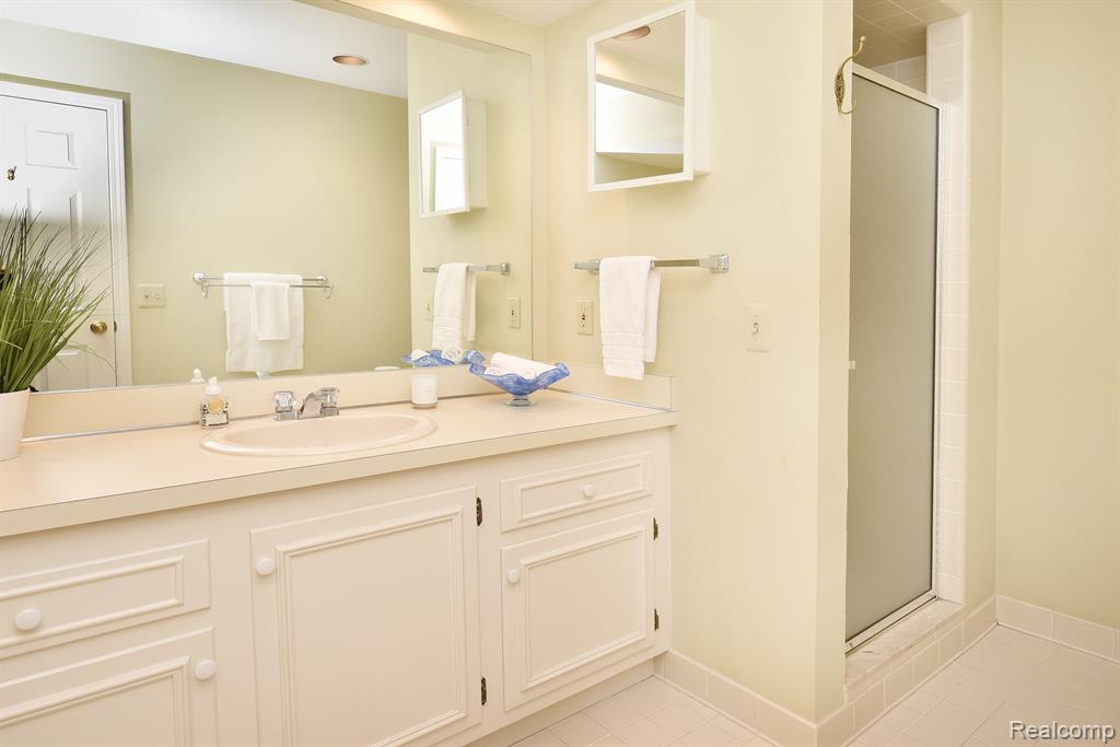 798 EMERSON WAY Court, Bloomfield Hills, MI 48304 — Photo 30