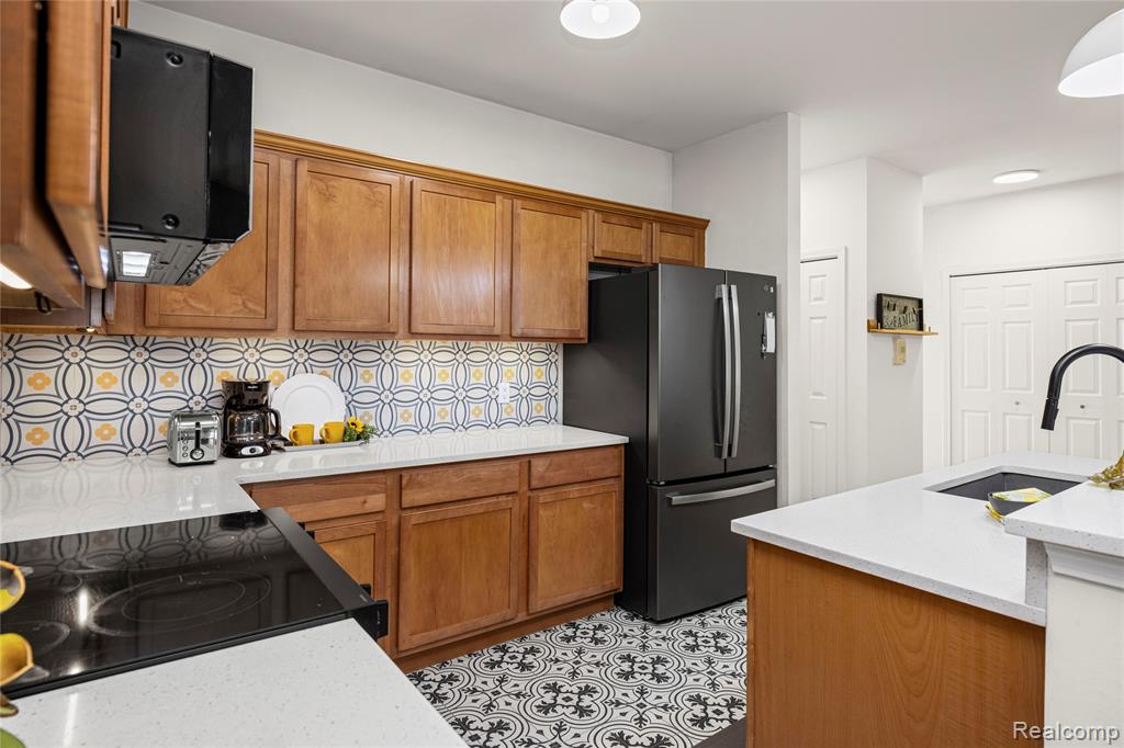 56635 Longhorn Drive, Shelby Twp, MI 48316 — Photo 11