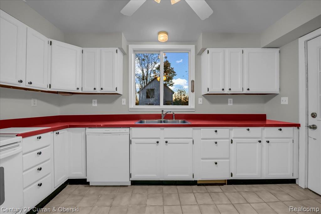 6315 Denton Road, Van Buren, MI 48111 — Photo 11