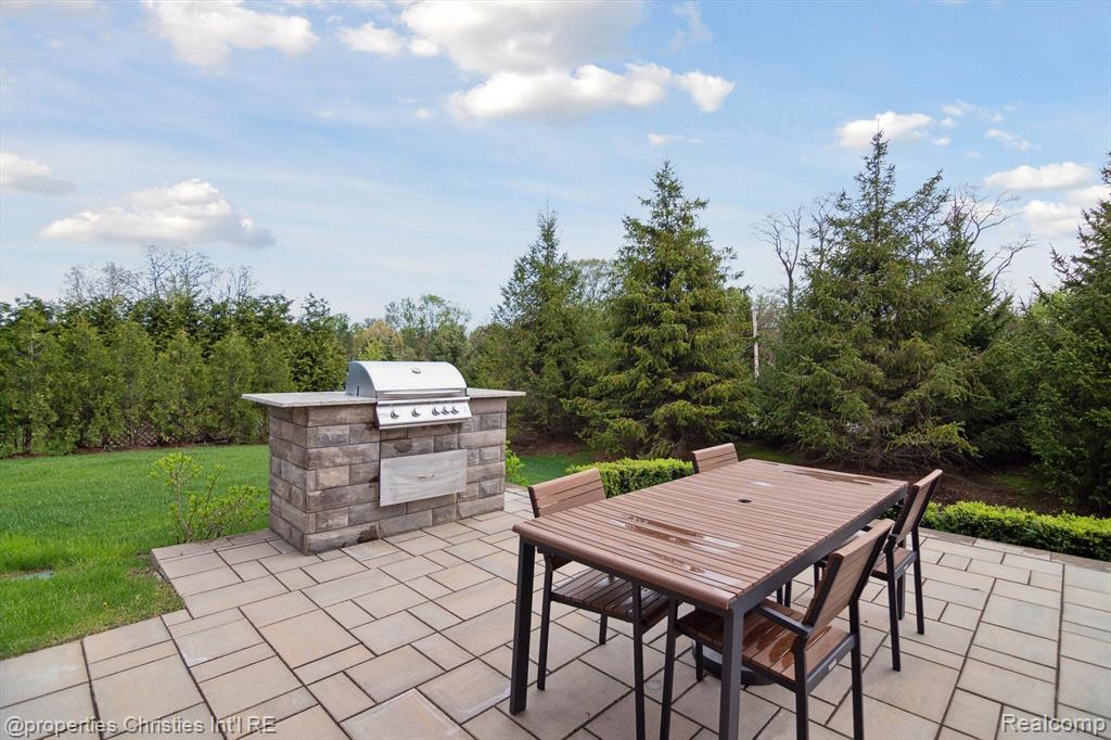 47660 WALES, Northville, MI 48167 — Photo 52