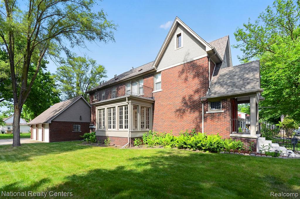 15105 Maplewood Avenue, Eastpointe, MI 48021 — Photo 30