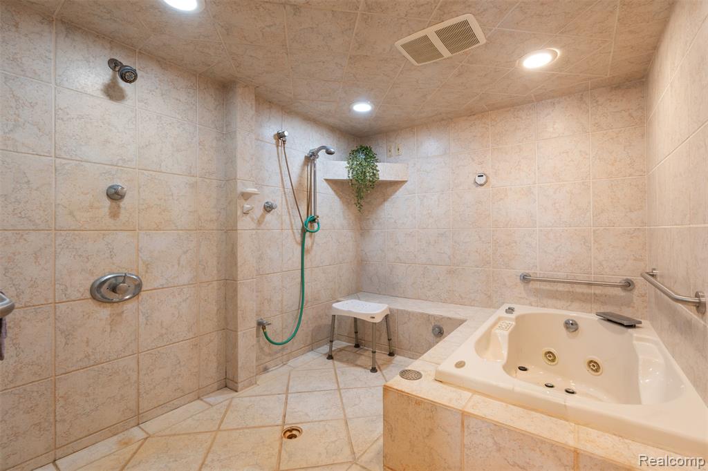 9130 Bayfield Lane, Brighton, MI 48116 — Photo 26