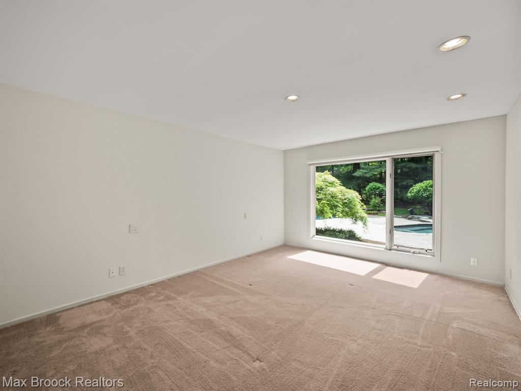 5130 Deep Wood Road, Bloomfield Hills, MI 48302 — Photo 53