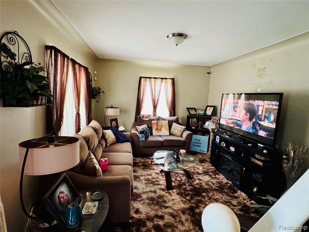 7003 Rivard Avenue, Warren, MI 48091 — Photo 5