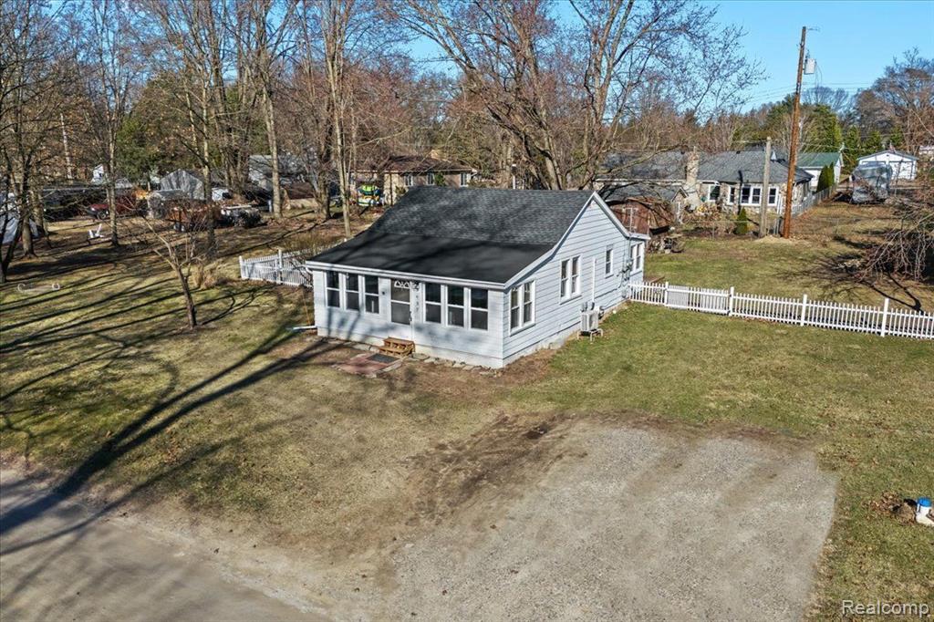9637 PALMER Road, Whitmore Lake, MI 48189 — Photo 20