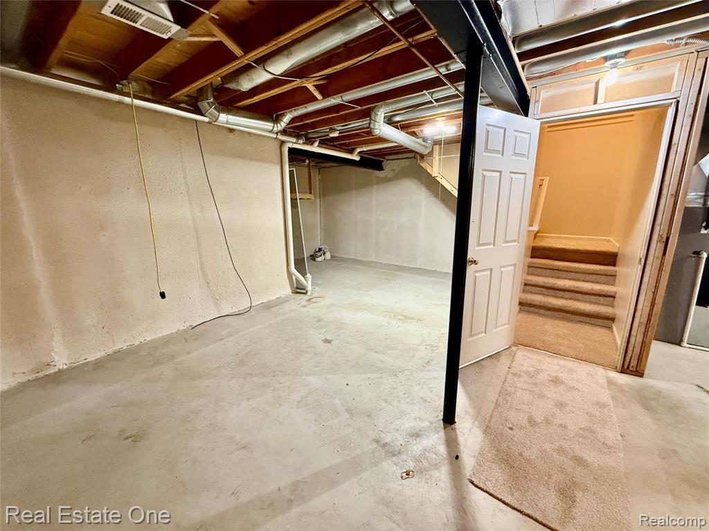 716 Palmer Drive, Pontiac, MI 48342 — Photo 28