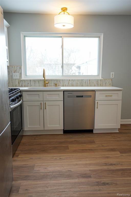 5783 Williamsburg Court, Waterford, MI 48327 — Photo 14